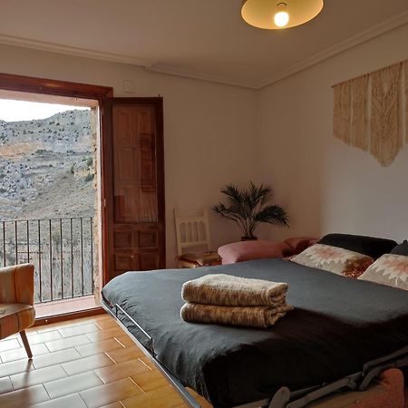 Mirador De Palacios- Centrico Con Vistas Y Parking Cerca Albarracín Exterior foto