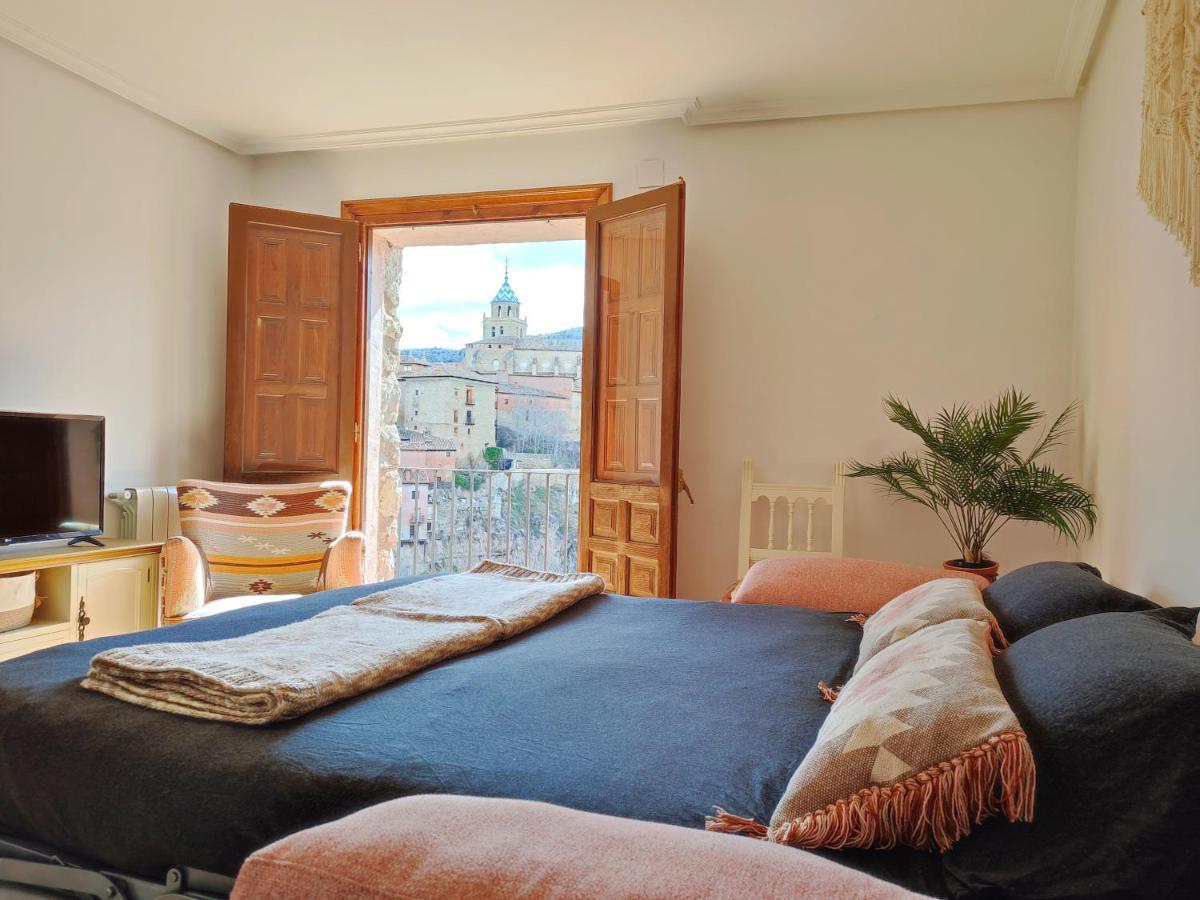 Mirador De Palacios- Centrico Con Vistas Y Parking Cerca Albarracín Exterior foto