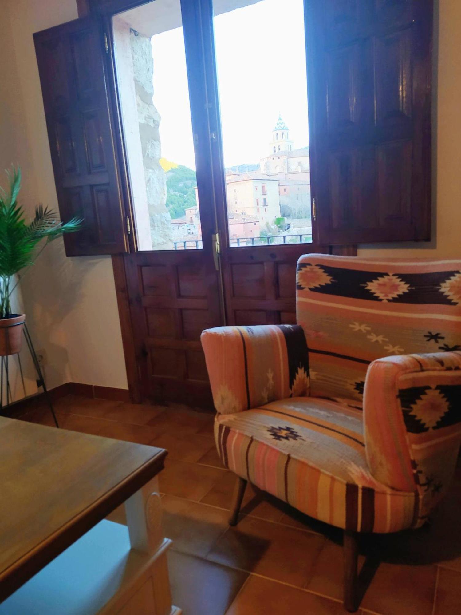 Mirador De Palacios- Centrico Con Vistas Y Parking Cerca Albarracín Exterior foto
