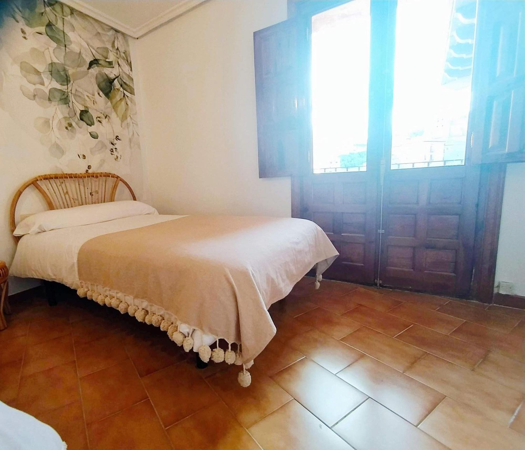 Mirador De Palacios- Centrico Con Vistas Y Parking Cerca Albarracín Exterior foto